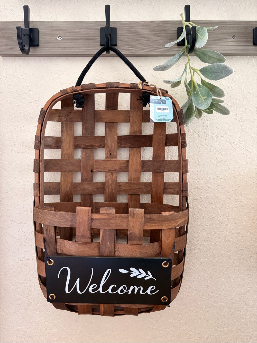 Farmhouse Hanging Wall Basket w/ Welcome Sign, Rustic Cottage Entryway Decor